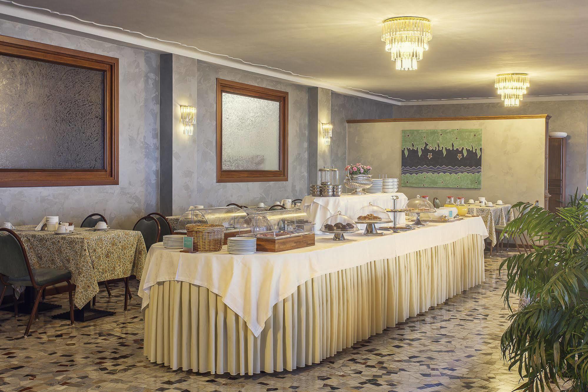 Tre Laghi Hotel Nebbiuno Exteriér fotografie